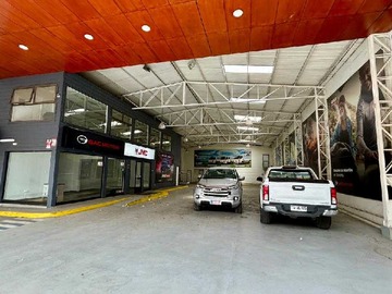 Local Comercial en venta en Local Versátil para Múltiples Negocios (140094), Osorno - 4 baños