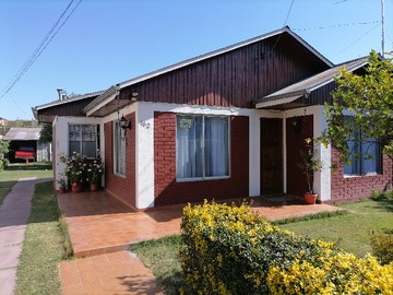 Casa en venta en San José 182, Maipú - 5 dormitorios, 2 baños