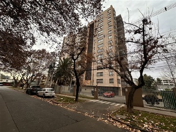 Departamento en venta en Amolio y como departamento tres dormotorios 2 baños un estacionamineto y bodega., Ñuñoa - 3 dormitorios, 2 baños
