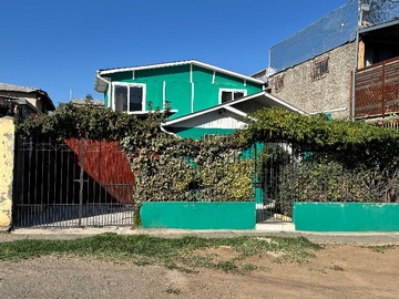 Casa en venta en Acogedora y amplia casa 3D 2B (171780), Peñalolén - 3 dormitorios, 2 baños