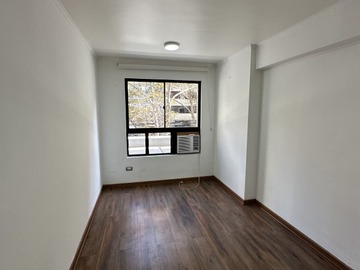 Oficina en arriendo mensual en Callao 2970, Las Condes - 2 dormitorios, 1 baño