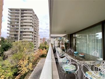 Departamento en venta en Avenida Hernando de Aguirre, Providencia - 4 dormitorios, 3 baños