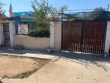 Casa en venta en Casa con Depto Interior en Terreno de 225 M2, La Granja. - 4 dormitorios, 2 baños