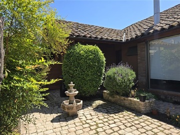Casa en venta en Condominio jardines de machalí, Machalí - 5 dormitorios, 3 baños