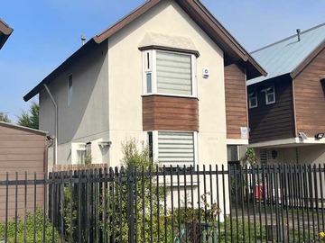 Casa en venta en Hermosa Casa Altos del Maipo 4 (99305), Temuco - 3 dormitorios, 3 baños