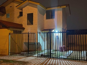 Casa en venta en Casa de 2 pisos e venta, Bosque San Carlos. (151553), Coquimbo - 2 dormitorios, 1 baño