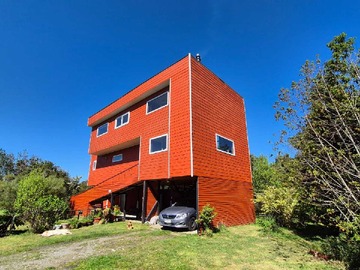 Terreno en venta en Parcela con casa estilo palafito Ruta 7 (169612), Puerto Montt - 3 dormitorios, 3 baños