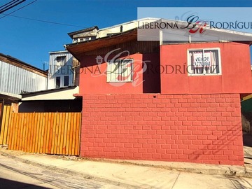 Casa en venta en Casa en Cerro Monjas, Valparaíso, Valparaíso - 2 dormitorios, 2 baños
