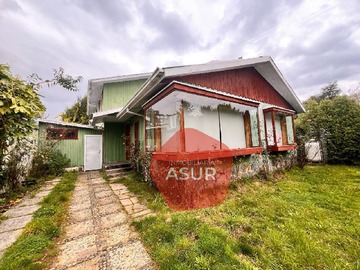 Casa en venta en Los Alerces, Isla Teja, Valdivia - 9 dormitorios, 6 baños