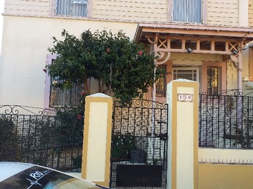 Casa en venta en Errázuriz Echaurren 159, Valparaíso - 4 dormitorios, 2 baños