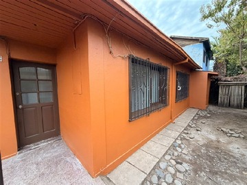 Casa en venta en Avda. Américo Vespucio 730, Ñuñoa - 3 dormitorios, 3 baños