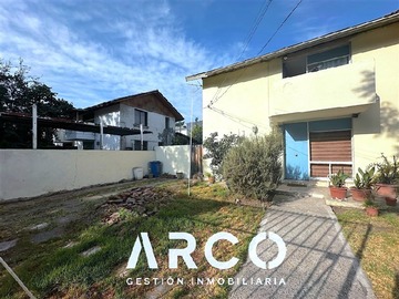 Casa en venta en Av. Marathon - Los Olmos, Macul - 4 dormitorios, 2 baños