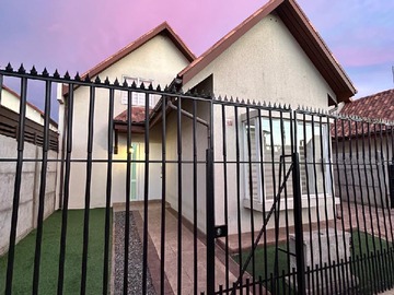 Casa en arriendo mensual en Calle Cerro Coya 102, Machalí - 3 dormitorios, 3 baños