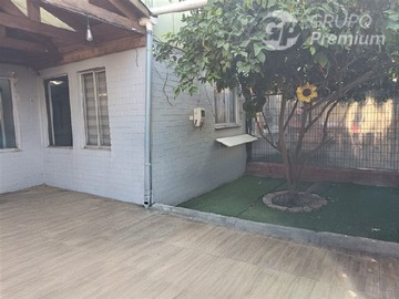 Casa en venta en Isabel riquelme, Lampa - 3 dormitorios, 2 baños