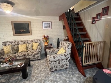 Casa en venta en San jose de la estrella y av la florida, La Florida - 5 dormitorios, 2 baños