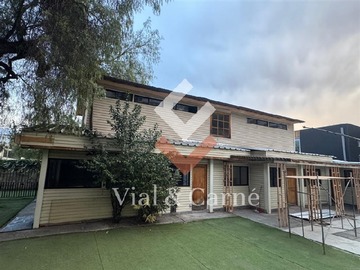 Local Comercial en arriendo mensual en Mar del Sur / Av. Colón, Las Condes - 4 baños