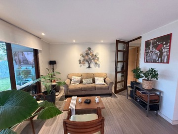 Casa en arriendo mensual en Casa con Luminosos Espacios y Gran Estilo (167850), Colina - 5 dormitorios, 4 baños