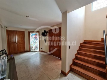 Casa en venta en San damian, Las Condes - 6 dormitorios, 6 baños