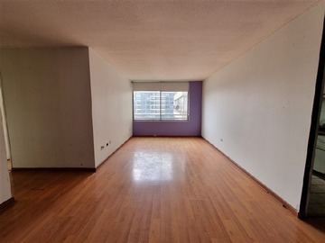 Departamento en venta en Blanco Encalada con Almirante Latorre, Santiago - 2 dormitorios, 2 baños