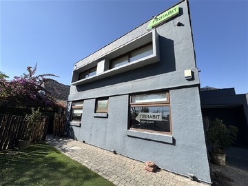 Oficina en arriendo mensual en Lo beltran, Vitacura - 1 dormitorio, 1 baño