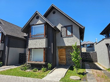 Casa en arriendo mensual en Casa en Arriendo en Condominio Valle de Lluta (167378), Talcahuano - 3 dormitorios, 3 baños