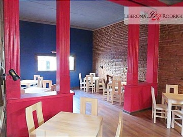Casa en arriendo mensual en Casona en Agua Santa, Viña del Mar - 5 dormitorios, 4 baños