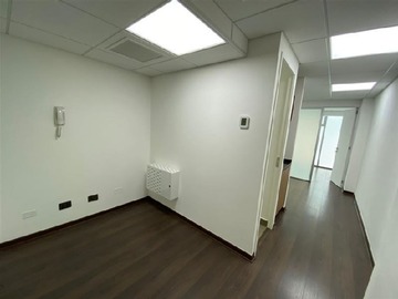 Oficina en arriendo mensual en estoril con avenida las condes, Las Condes - 2 dormitorios, 1 baño