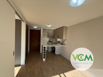 Departamento en arriendo mensual en Dpto 1d + 1b - lira 195 a pasos de metro universidad catolic, Santiago - 1 dormitorio, 1 baño