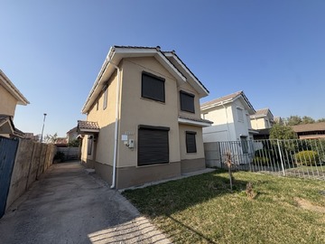 Casa en arriendo mensual en Calle los ceibos, Padre Hurtado - 3 dormitorios, 3 baños