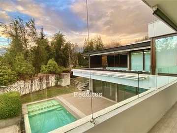 Casa en arriendo mensual en avenida chicureo 8100, Colina - 5 dormitorios, 3 baños