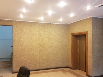 Oficina en arriendo mensual en Oficina en piso 2 de Pedro de Valdivia (169130), Macul - 8 dormitorios, 4 baños