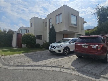 Casa en venta en La reina, La Reina - 3 dormitorios, 3 baños