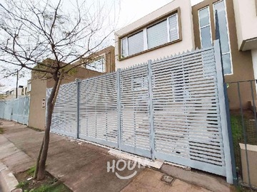 Casa en arriendo mensual en Alberto Sartori 1 Poniente, Puente Alto - 3 dormitorios, 3 baños