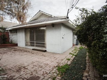 Casa en venta en Alonso de camargo con sebastián piñera, Las Condes - 4 dormitorios, 3 baños