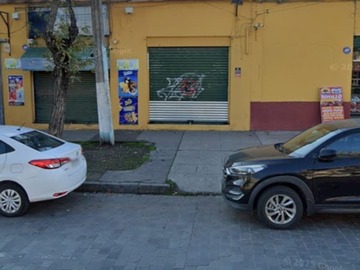 Local Comercial en arriendo mensual en Local Comercial en Excelente Ubicacion - 1 dormitorio, 1 baño