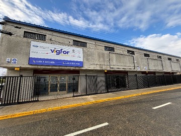 Local Comercial en arriendo mensual en Locales para repuestos en zona industrial (178652), Puerto Montt - 1 baño