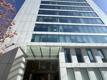 Oficina en arriendo mensual en Bodajoz 130, Las Condes - 7 dormitorios, 3 baños