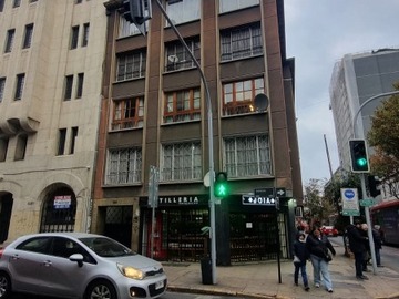 Departamento en venta en Moneda 1494, Santiago - 2 dormitorios, 1 baño
