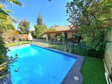 Casa en venta en Bajó de precio! oportunidad! piedra roja!, Colina - 4 dormitorios, 4 baños