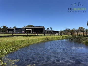 Casa en venta en Loteo El Parque, km 7 camino a Ensenada, a solo 7 min del Jumbo, Puerto Varas - 4 dormitorios, 3 baños