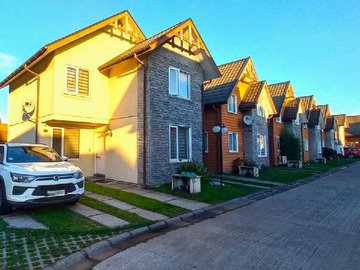 Casa en arriendo mensual en Moderna Vivienda con Excelente Conectividad (171002), Talcahuano - 3 dormitorios, 3 baños
