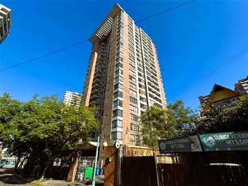 Departamento en venta en Miguel Claro / Metro Monseñor Eyzaguirre, Ñuñoa - 2 dormitorios, 2 baños
