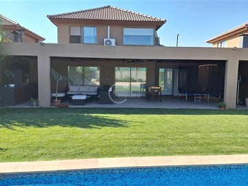 Casa en venta en El Remanso con la Laguna, Colina - 3 dormitorios, 3 baños