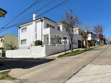 Casa en venta en Manuel Rodriguez, Viña del Mar - 5 dormitorios, 3 baños