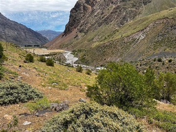 Sitio en venta en Camino a baños Colina / Lo Valdes, San José de Maipo