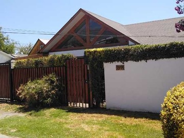 Casa en arriendo mensual en Vive en la Tranquilidad de Una Amplia Casa (161760), Las Condes - 5 dormitorios, 3 baños