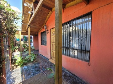 Casa en venta en Entre ramon barros lucos y los 3 antonios, Maipú - 3 dormitorios, 2 baños