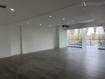 Local Comercial en arriendo mensual en Cuidad empresarial, Huechuraba - 1 baño