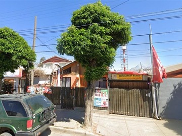 Casa en venta en Calle Leiva Amor N°691, Casablanca - 4 dormitorios, 1 baño
