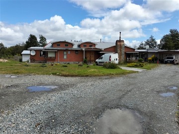 Casa en venta en Casa con Supermercado, Cerca del Condominio Lomas de Monteverde Puerto Montt, Puerto Montt - 4 dormitorios, 3 baños